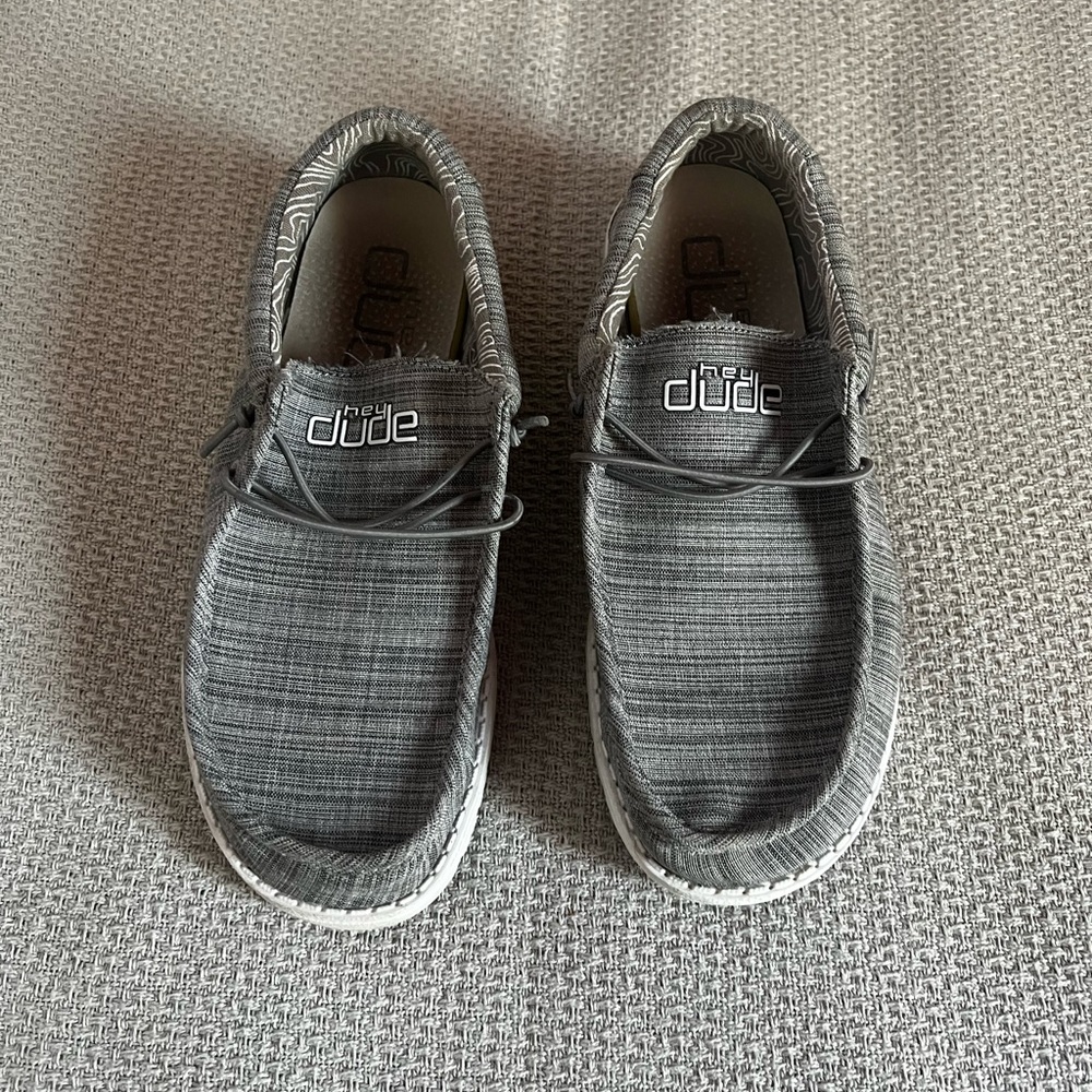 Gray hey dudes men’s size 6 women’s 7.5